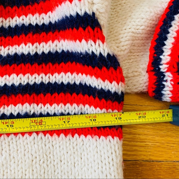 Vintage Crop Sweater - Picture 6 of 10